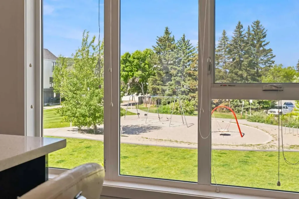 105 Bow Grove NW Calgary AB T3B 6E8