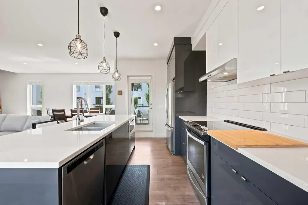 105 Bow Grove NW Calgary AB T3B 6E8