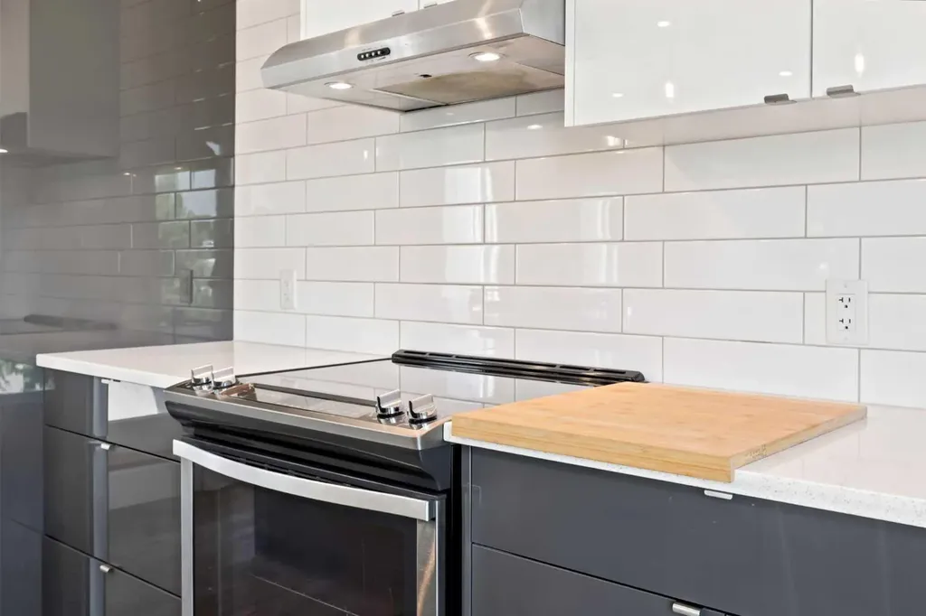 105 Bow Grove NW Calgary AB T3B 6E8