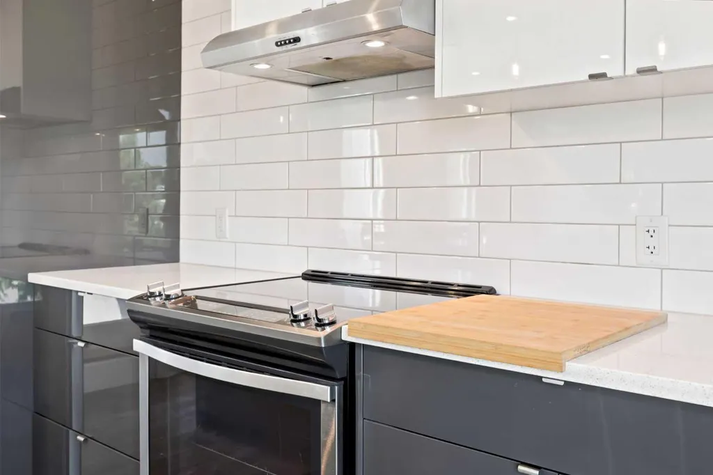 105 Bow Grove NW Calgary AB T3B 6E8