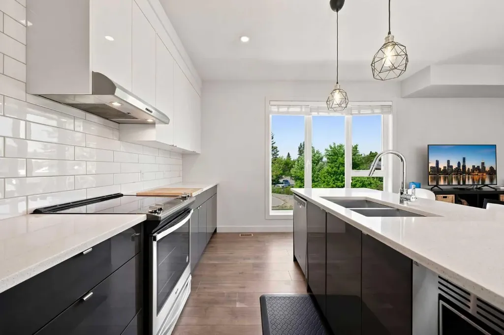 105 Bow Grove NW Calgary AB T3B 6E8
