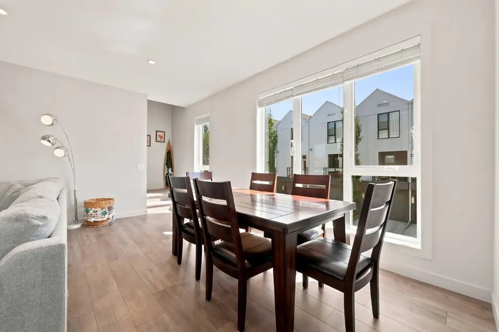 105 Bow Grove NW Calgary AB T3B 6E8