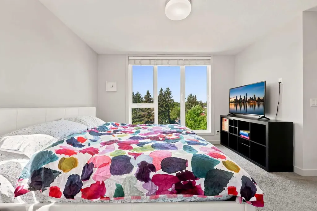 105 Bow Grove NW Calgary AB T3B 6E8