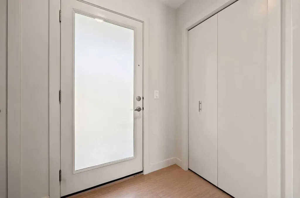 105 Bow Grove NW Calgary AB T3B 6E8
