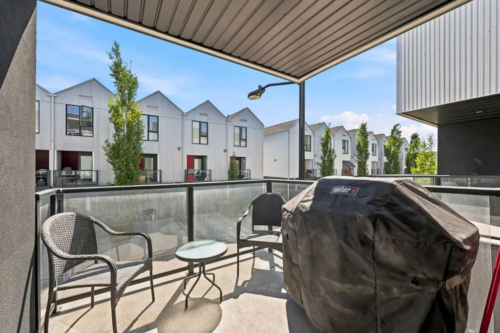 105 Bow Grove NW Calgary AB T3B 6E8