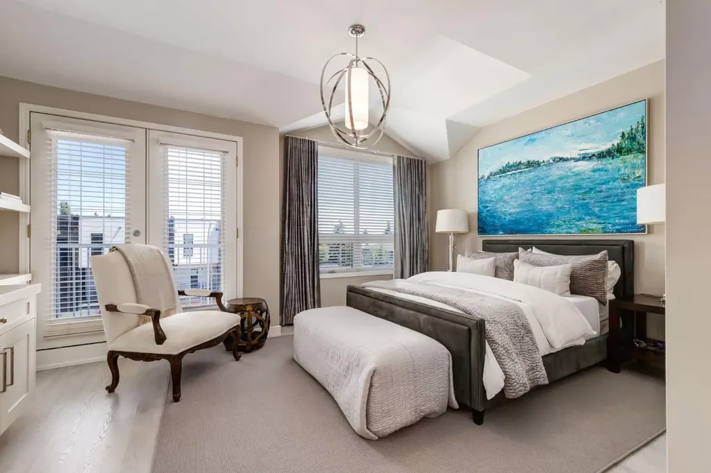3711 17 Street SW Calgary AB T2G 6N3