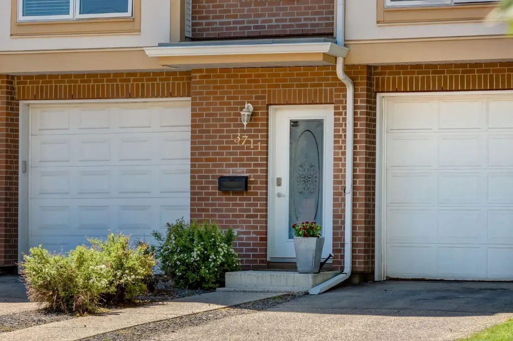 3711 17 Street SW Calgary AB T2G 6N3