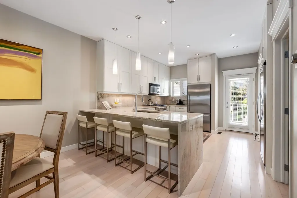 3711 17 Street SW Calgary AB T2G 6N3