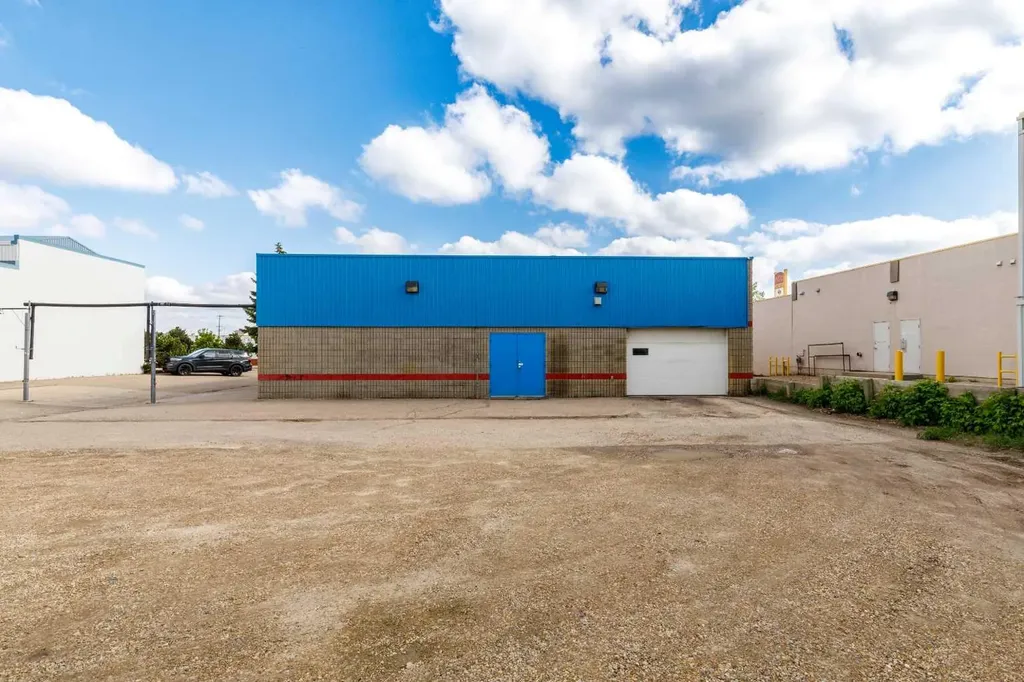 6104 67a Street Red Deer AB T4P 3E8