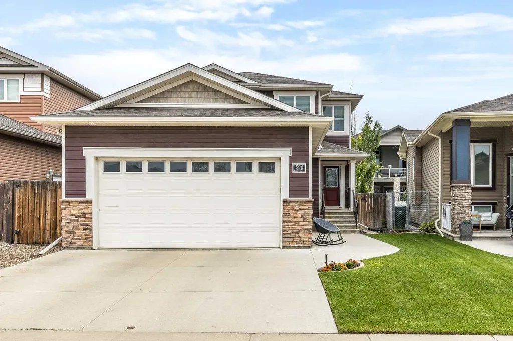 596 Vista Drive SE Medicine Hat AB T1B0N1