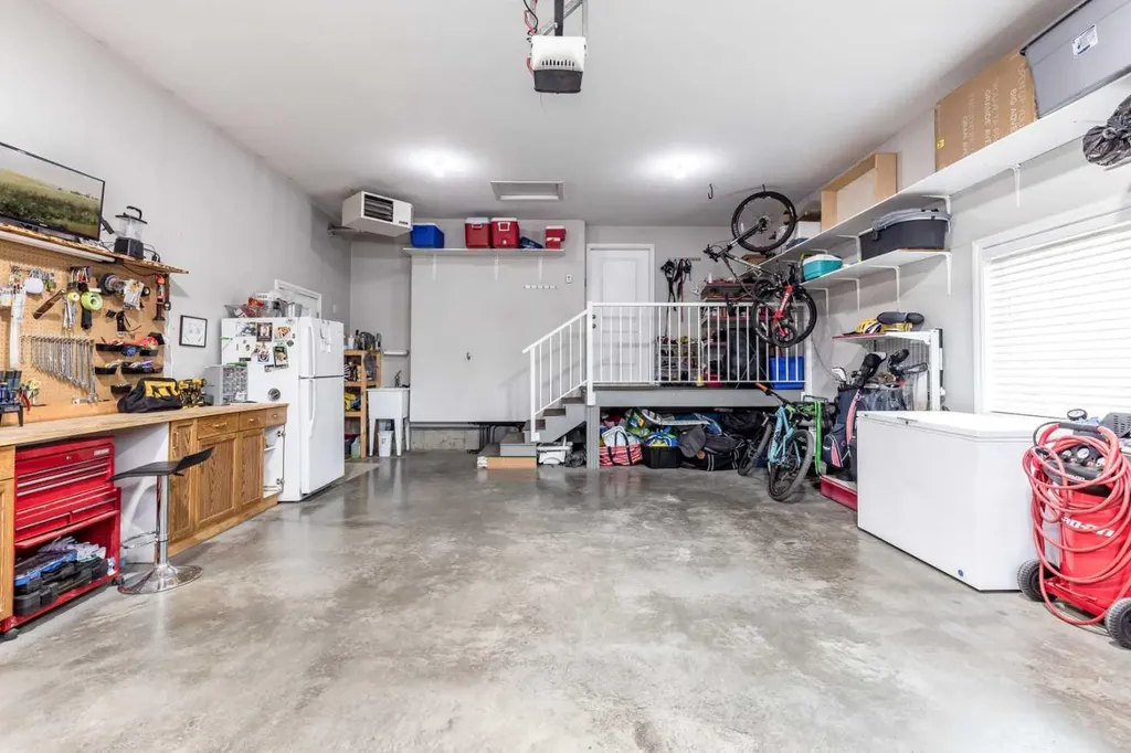 596 Vista Drive SE Medicine Hat AB T1B0N1