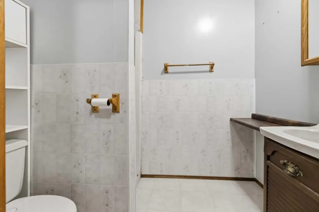 303 Cornwall Drive Fort Mcmurray AB T9K 1G7