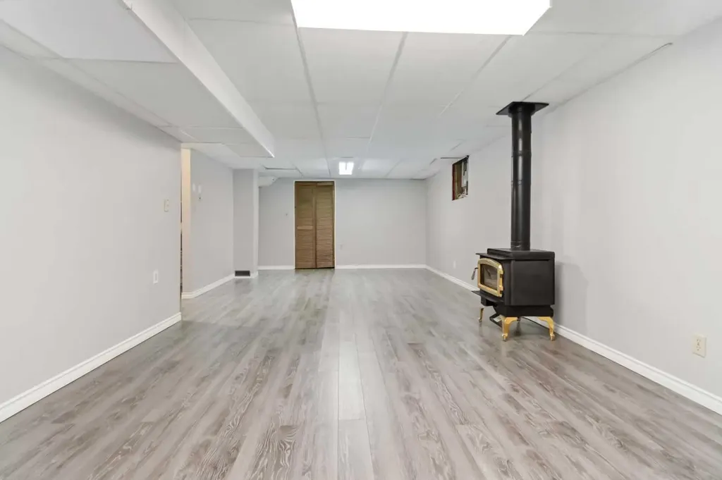 303 Cornwall Drive Fort Mcmurray AB T9K 1G7