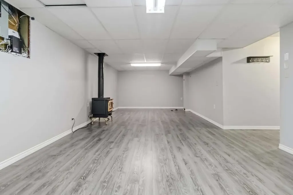 303 Cornwall Drive Fort Mcmurray AB T9K 1G7