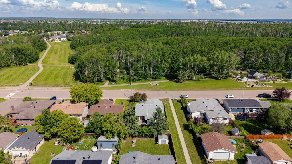 303 Cornwall Drive Fort Mcmurray AB T9K 1G7