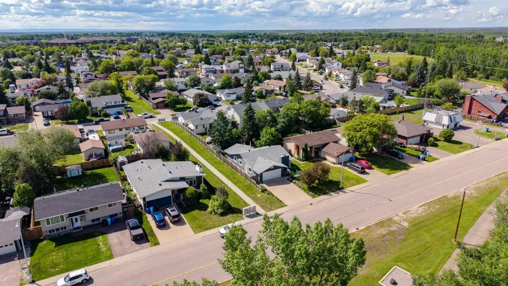 303 Cornwall Drive Fort Mcmurray AB T9K 1G7