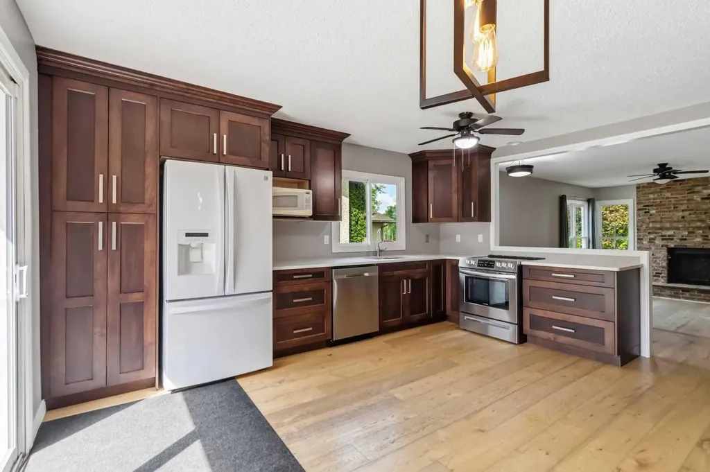 303 Cornwall Drive Fort Mcmurray AB T9K 1G7