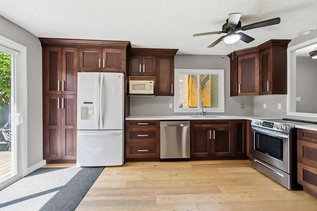 303 Cornwall Drive Fort Mcmurray AB T9K 1G7