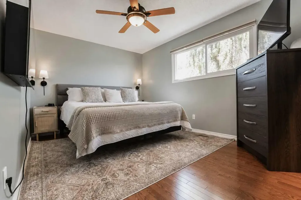9209 111 Avenue Grande Prairie AB T8V 3L7