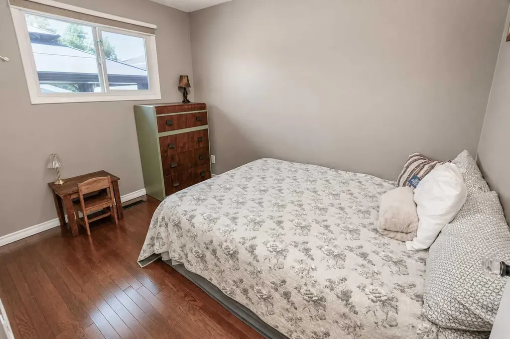 9209 111 Avenue Grande Prairie AB T8V 3L7