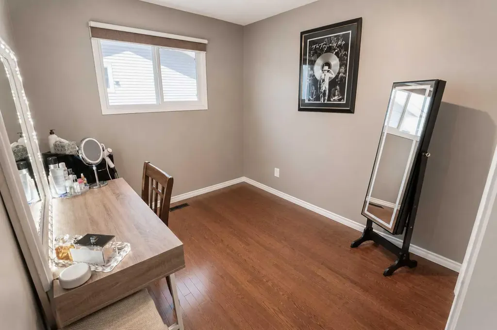 9209 111 Avenue Grande Prairie AB T8V 3L7