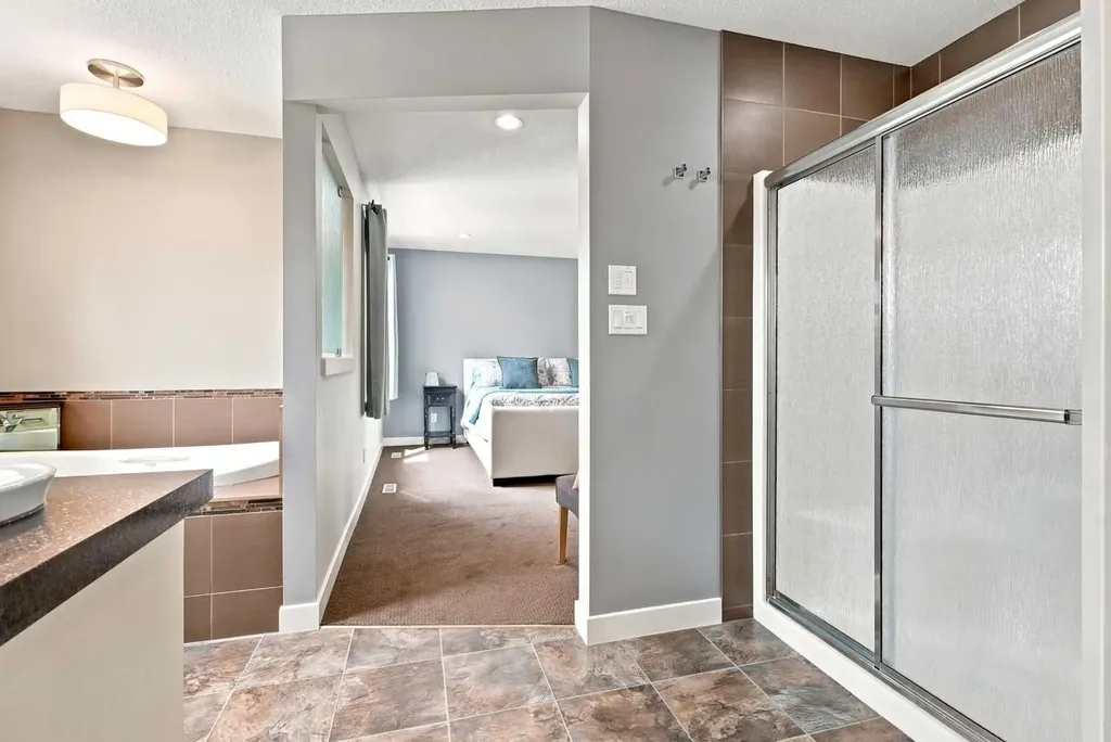 115 Stephenson Crescent Red Deer AB T4R 0L6
