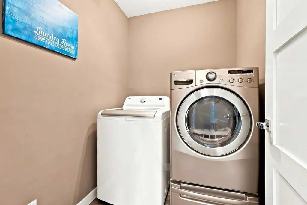 115 Stephenson Crescent Red Deer AB T4R 0L6