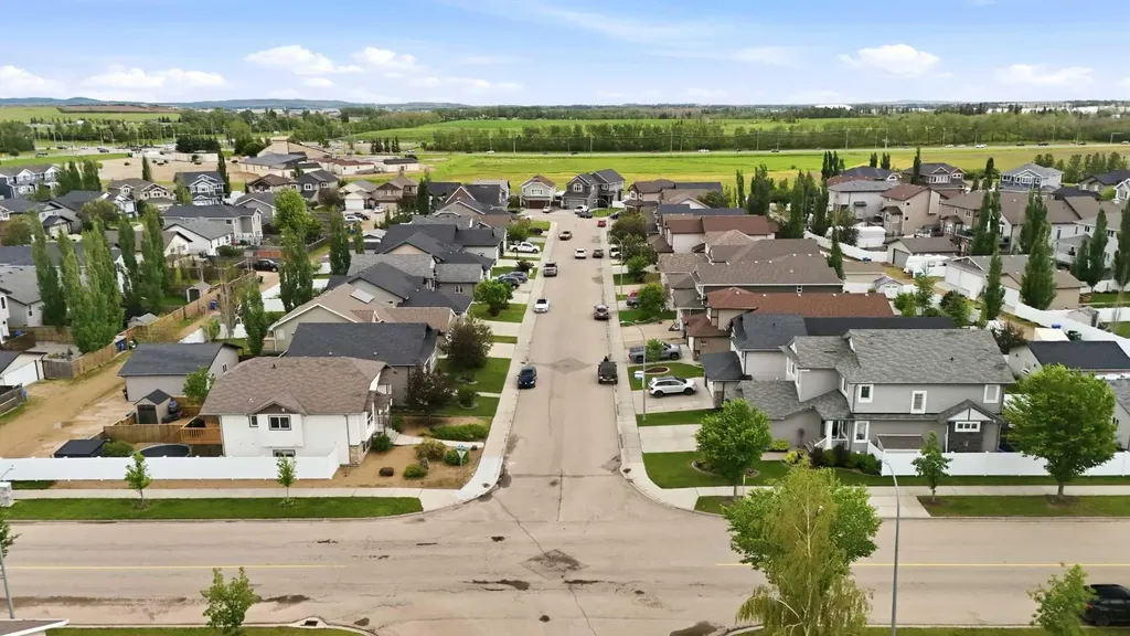 115 Stephenson Crescent Red Deer AB T4R 0L6