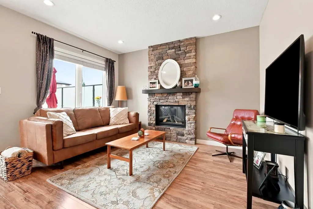 115 Stephenson Crescent Red Deer AB T4R 0L6