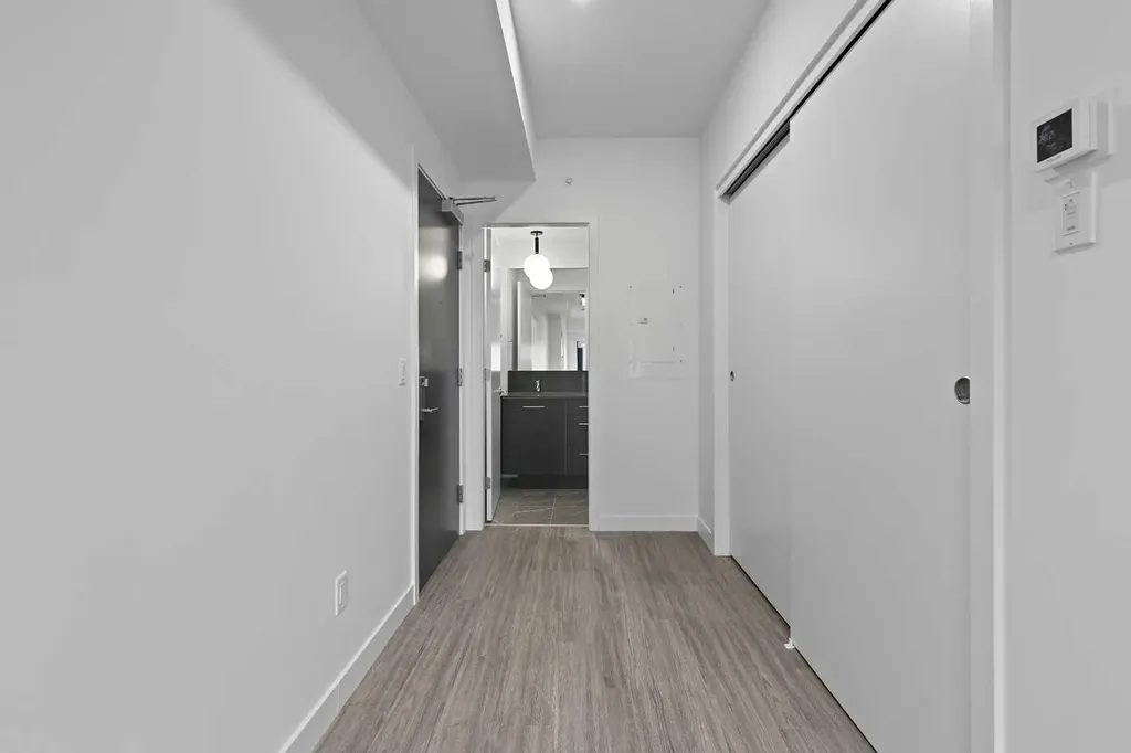 730 2 Avenue SW Calgary AB T2P 1R8
