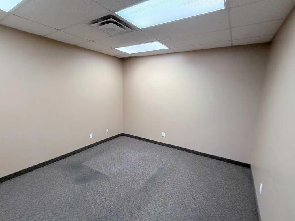 10211 88 Avenue Clairmont AB T8X 5G8