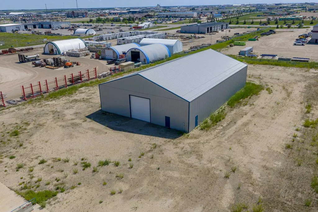 10211 88 Avenue Clairmont AB T8X 5G8