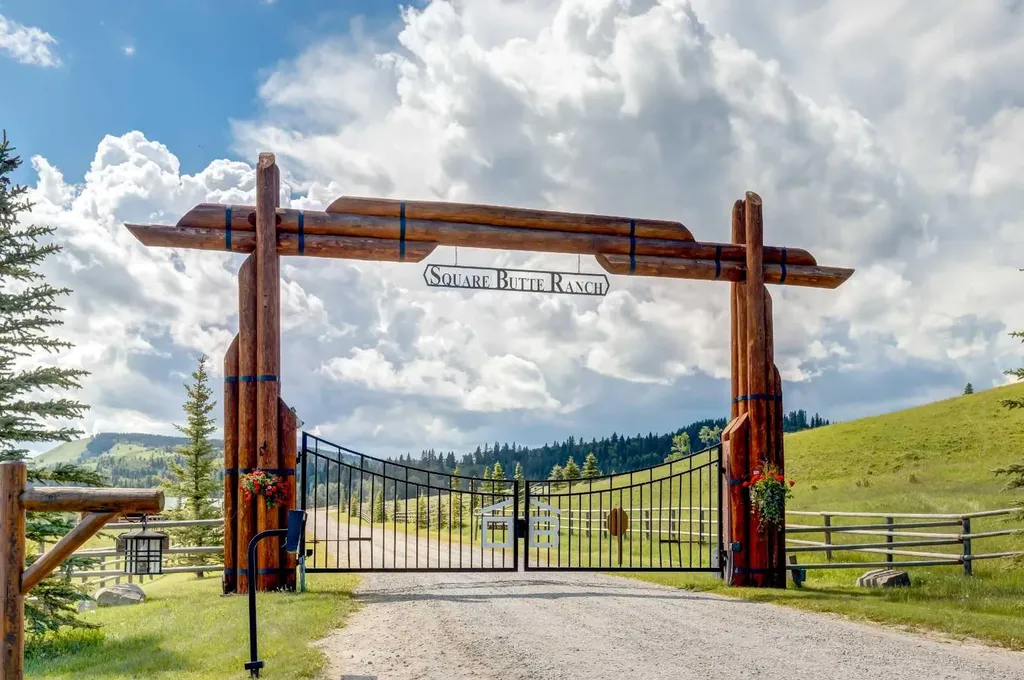 59 Cowboy Trail Rural Foothills County AB T0L 1K0