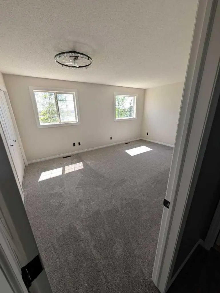 242 Taracove Place NE Calgary AB T3J 4T4