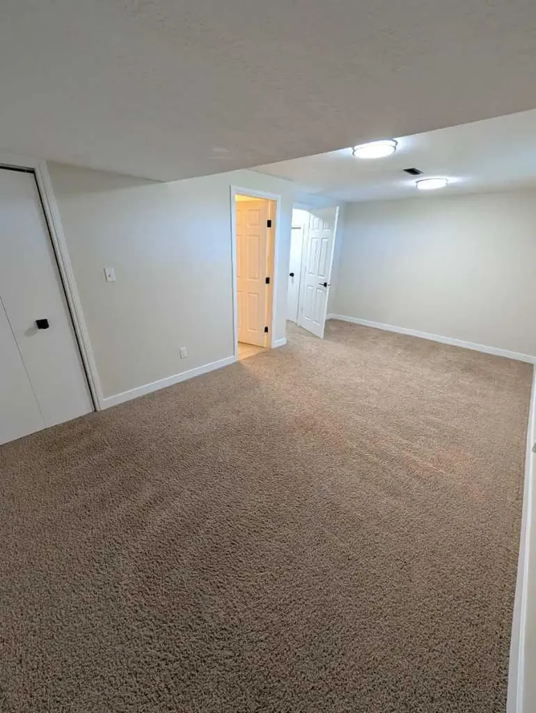 242 Taracove Place NE Calgary AB T3J 4T4