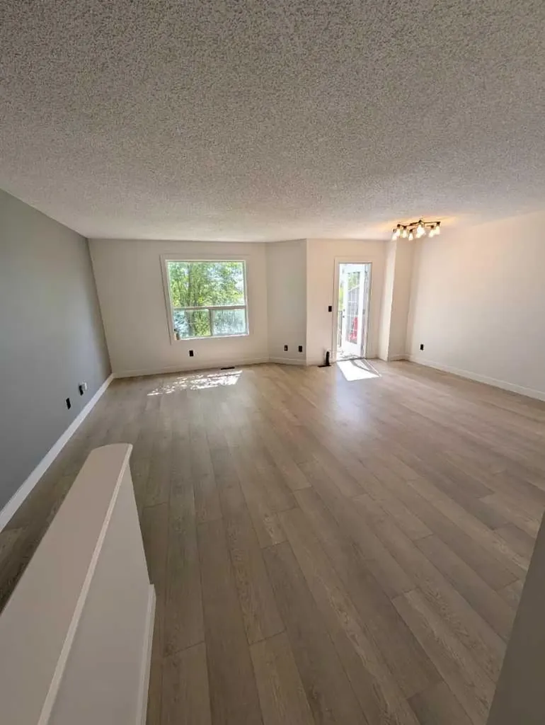 242 Taracove Place NE Calgary AB T3J 4T4