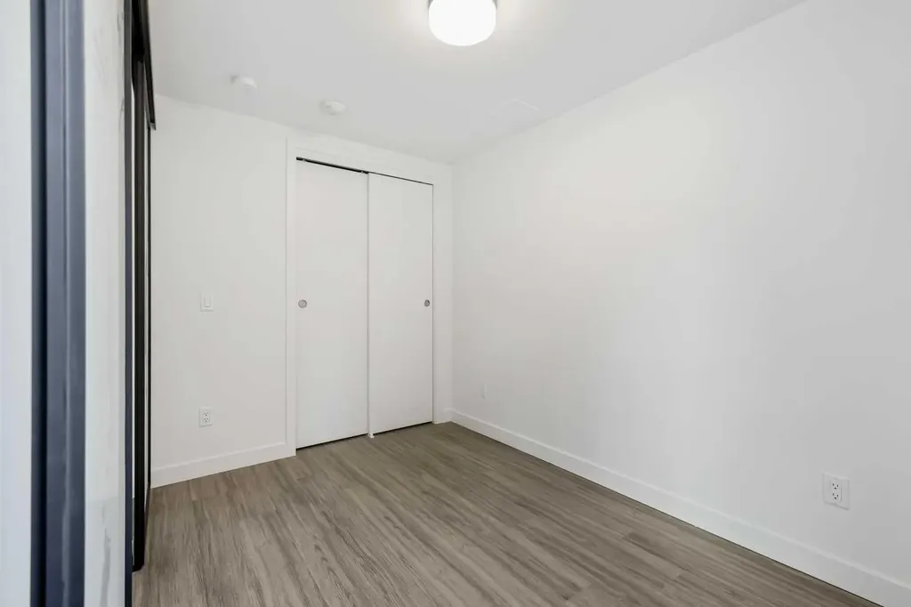 730 2 Avenue SW Calgary AB T2P 1R8