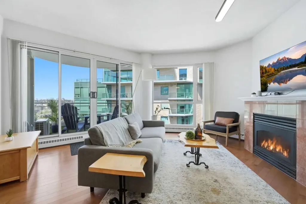 804 3 Avenue SW Calgary AB T2P0G9