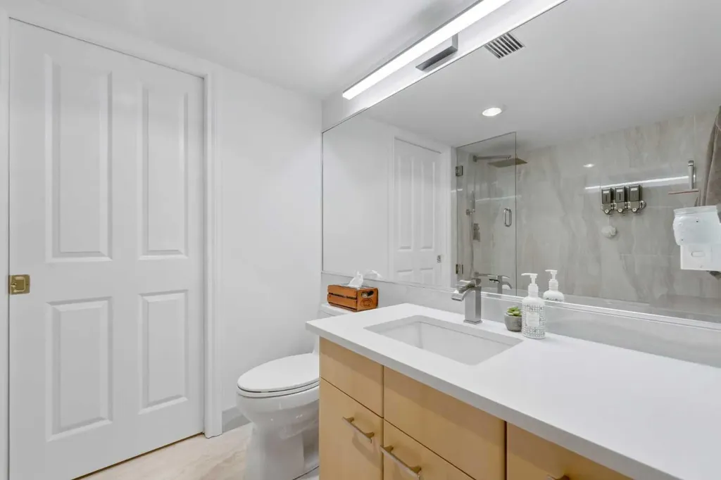 804 3 Avenue SW Calgary AB T2P0G9