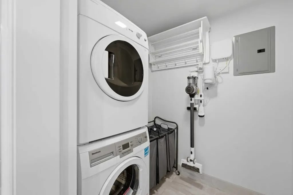 804 3 Avenue SW Calgary AB T2P0G9