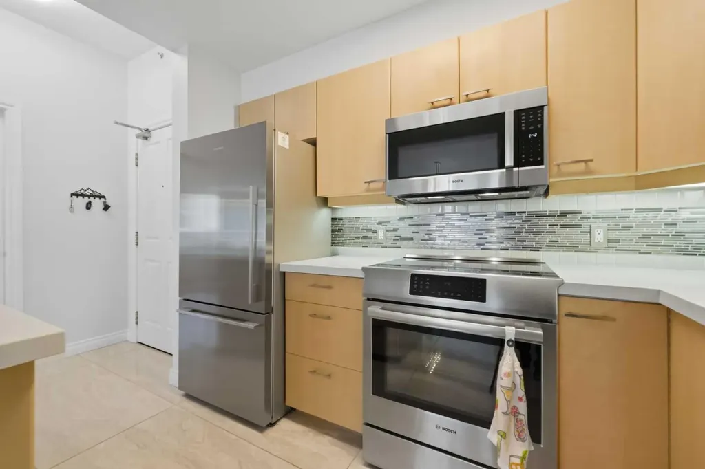 804 3 Avenue SW Calgary AB T2P0G9