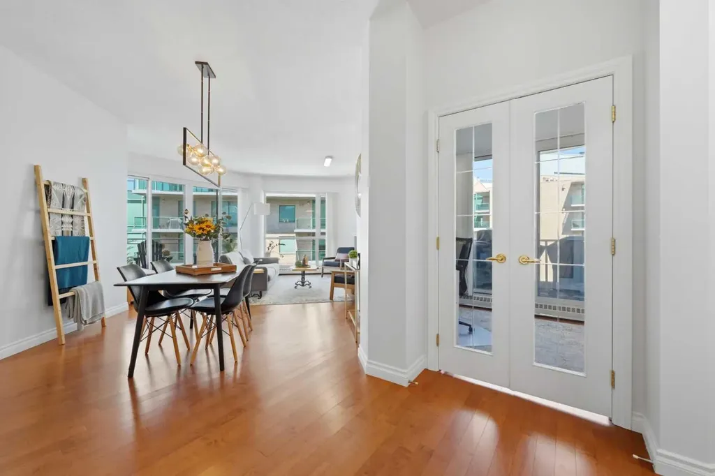 804 3 Avenue SW Calgary AB T2P0G9