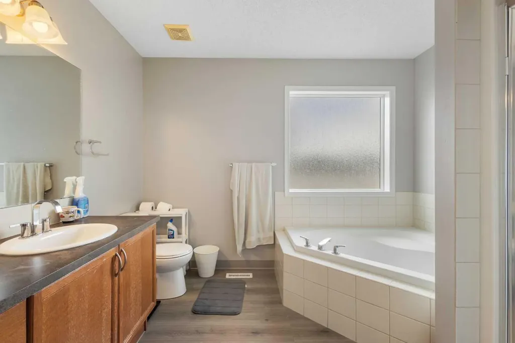 59 Saddlemont Road NE Calgary AB T3J 5E4