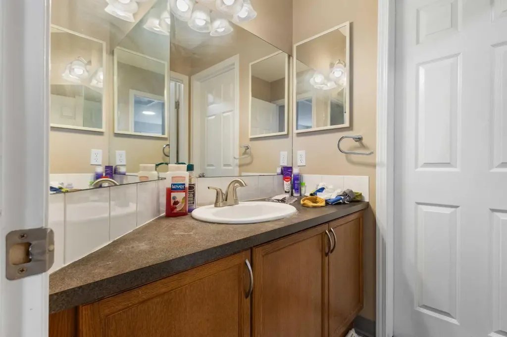 59 Saddlemont Road NE Calgary AB T3J 5E4