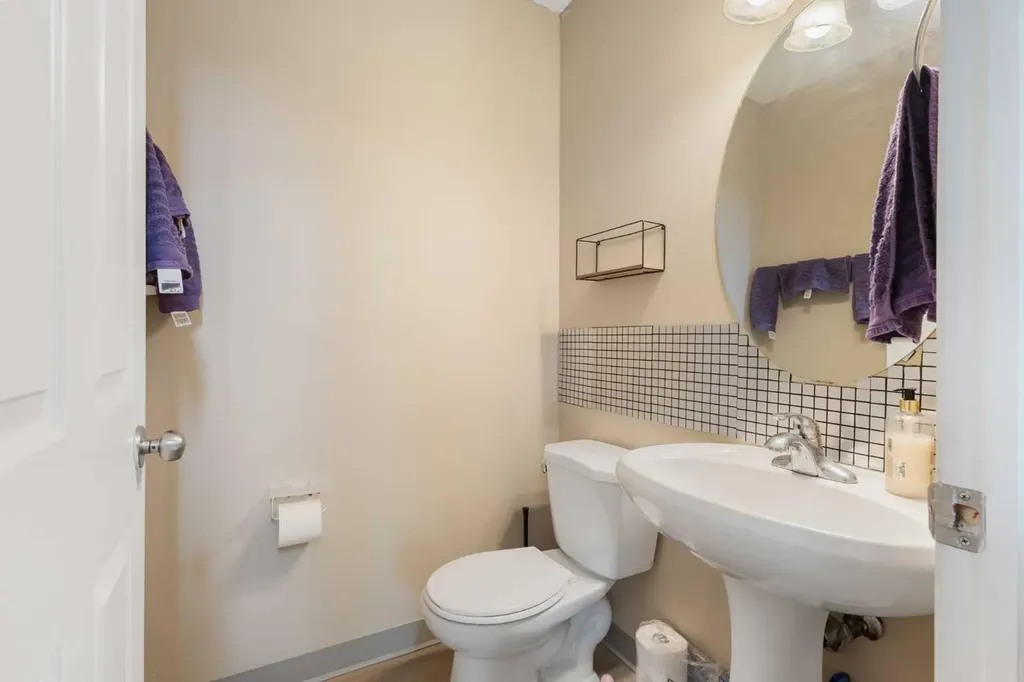 59 Saddlemont Road NE Calgary AB T3J 5E4