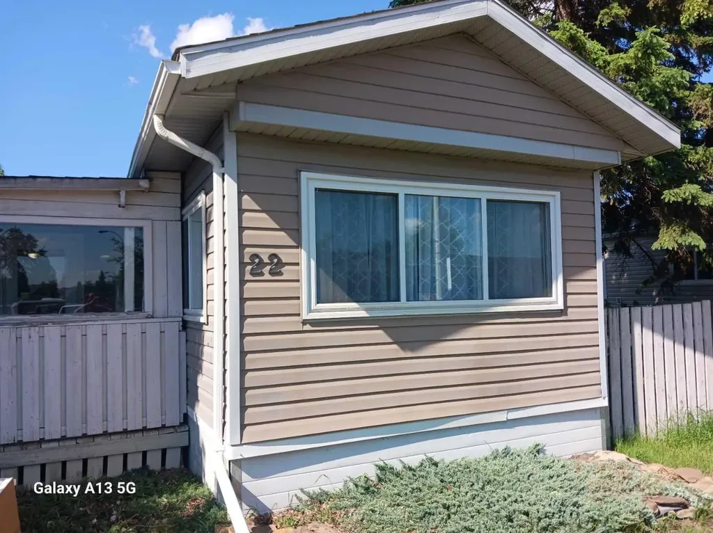 4922 Womacks Road Blackfalds AB T0M 0J0
