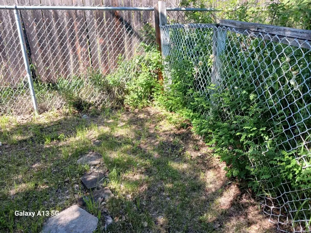 4922 Womacks Road Blackfalds AB T0M 0J0