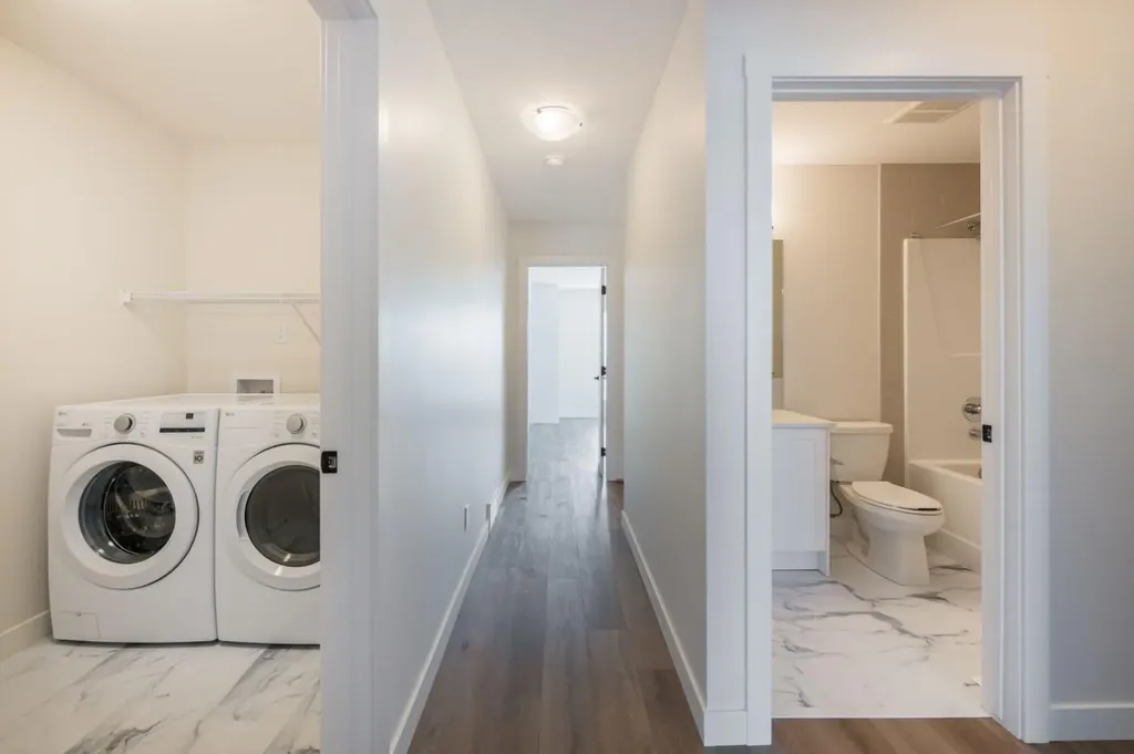 250 Alpine Avenue SW Calgary AB T2Y 0R8