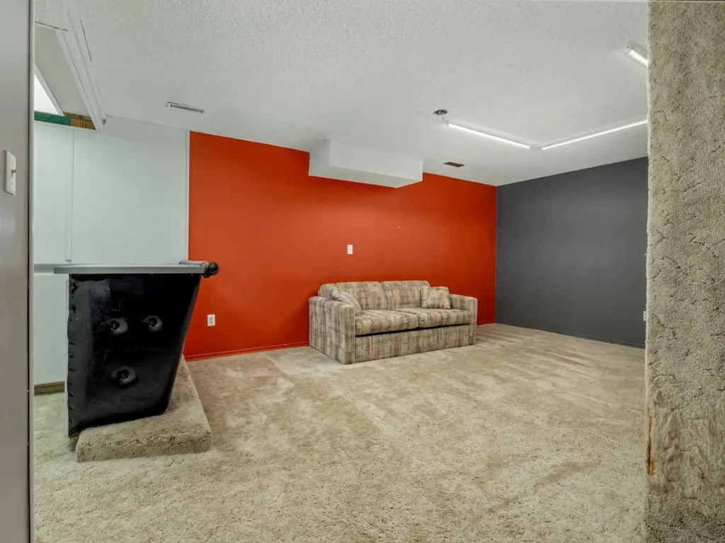 5205 40 Avenue Taber AB T1G 1C6