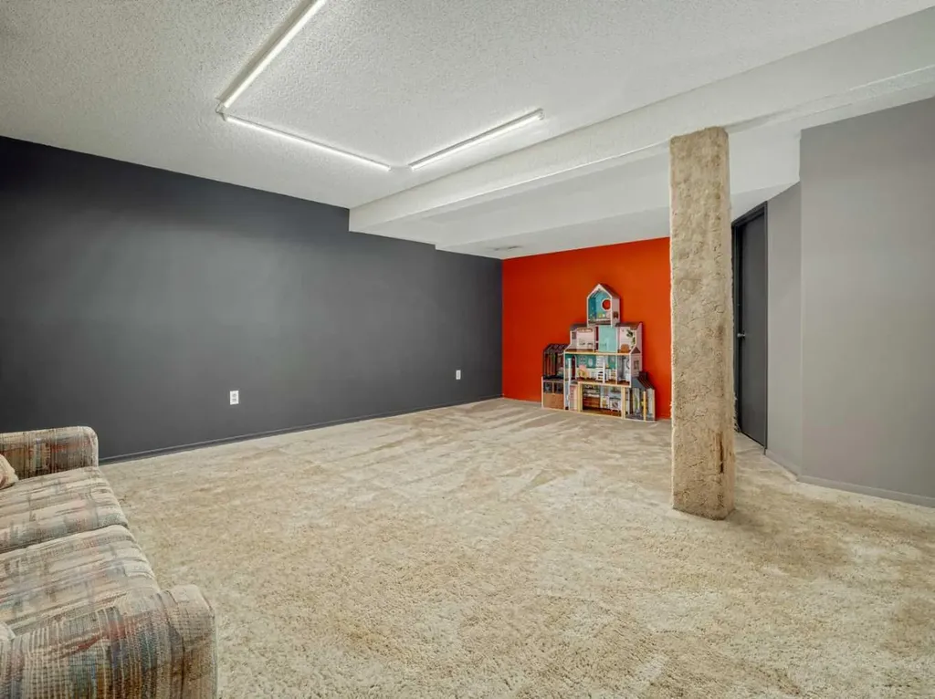 5205 40 Avenue Taber AB T1G 1C6